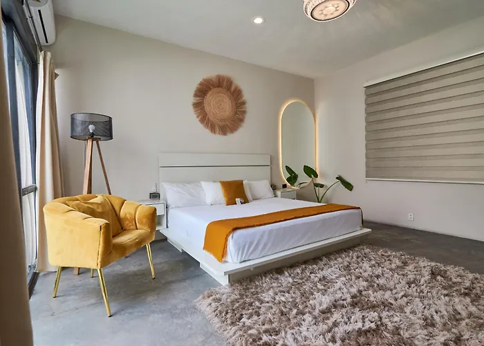 Aura Hotel B&B