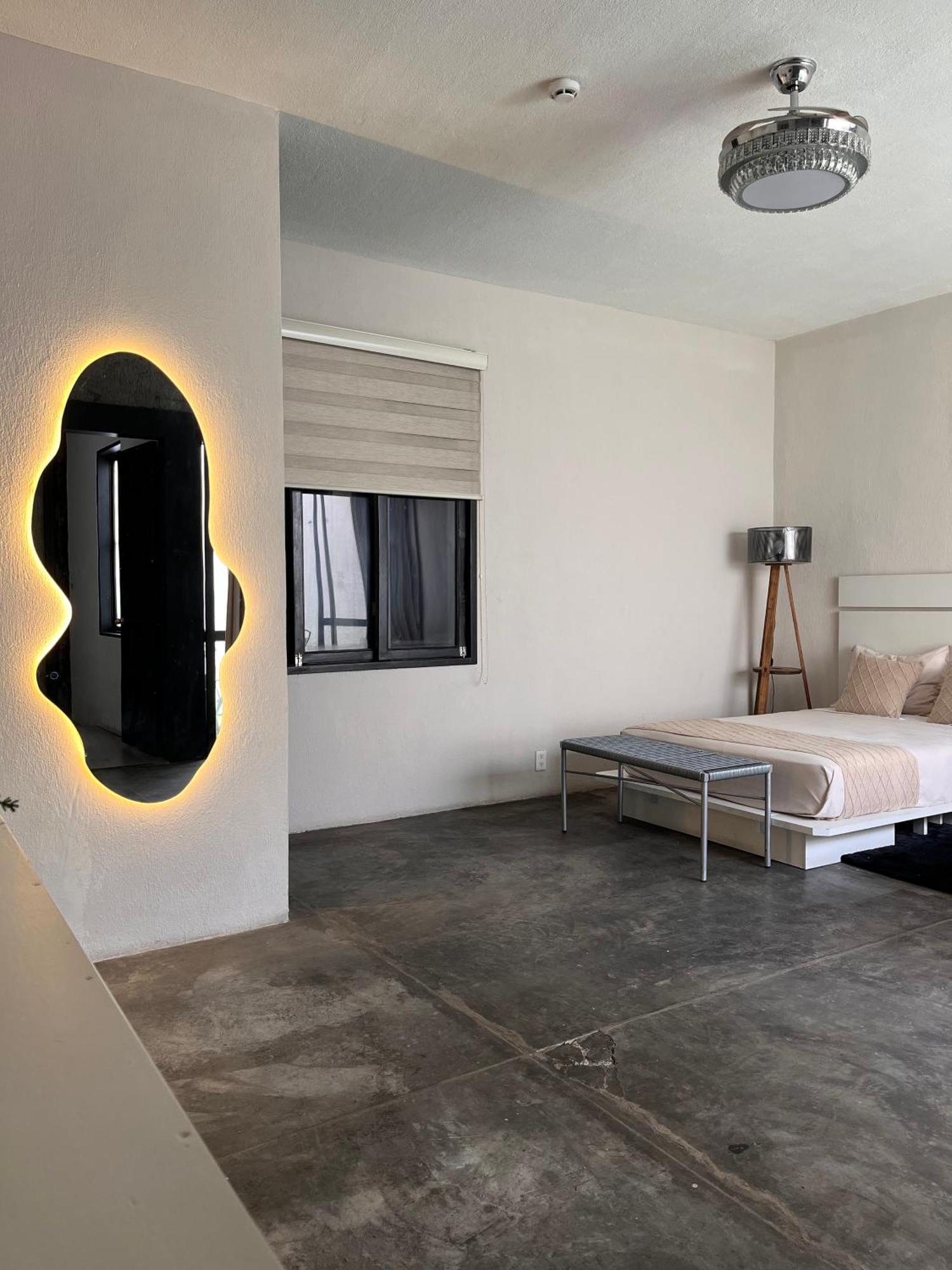 Aura 3* Tlaquepaque